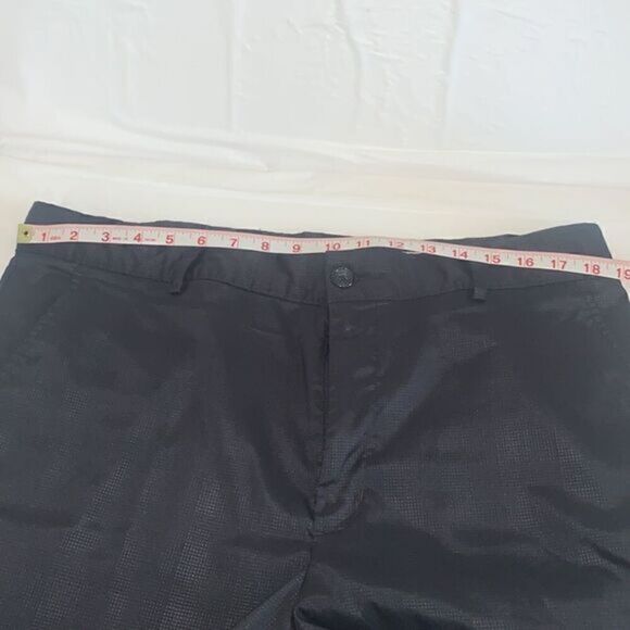 Greg Norman Black Golf Shorts Size 36 - Picture 8 of 9